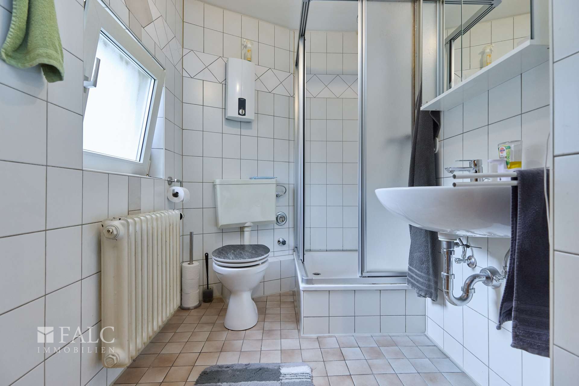 Bad mit Dusche
